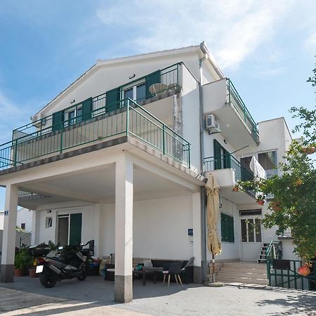 פרימוסטן Apartments Polly מראה חיצוני תמונה