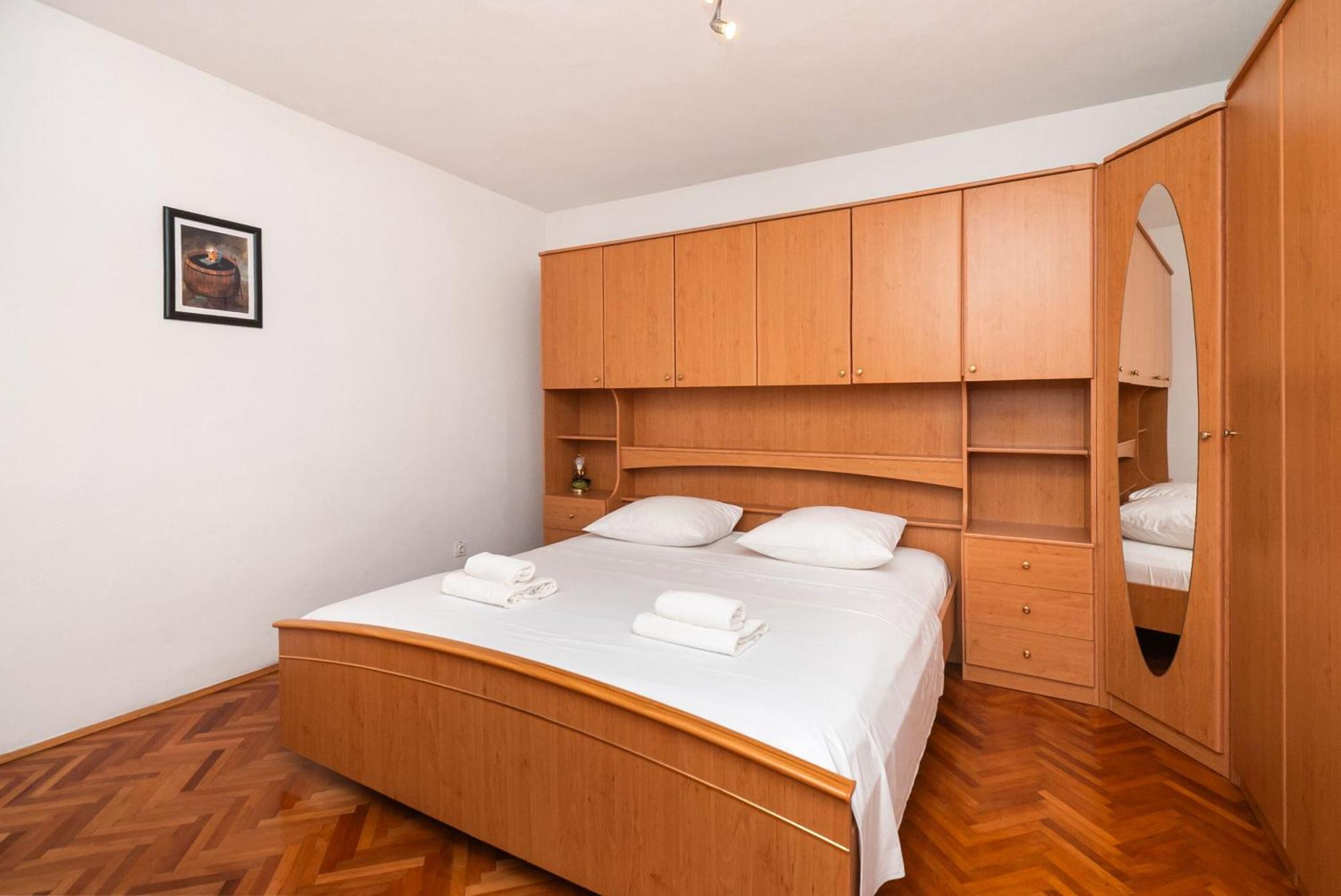 פרימוסטן Apartments Polly מראה חיצוני תמונה