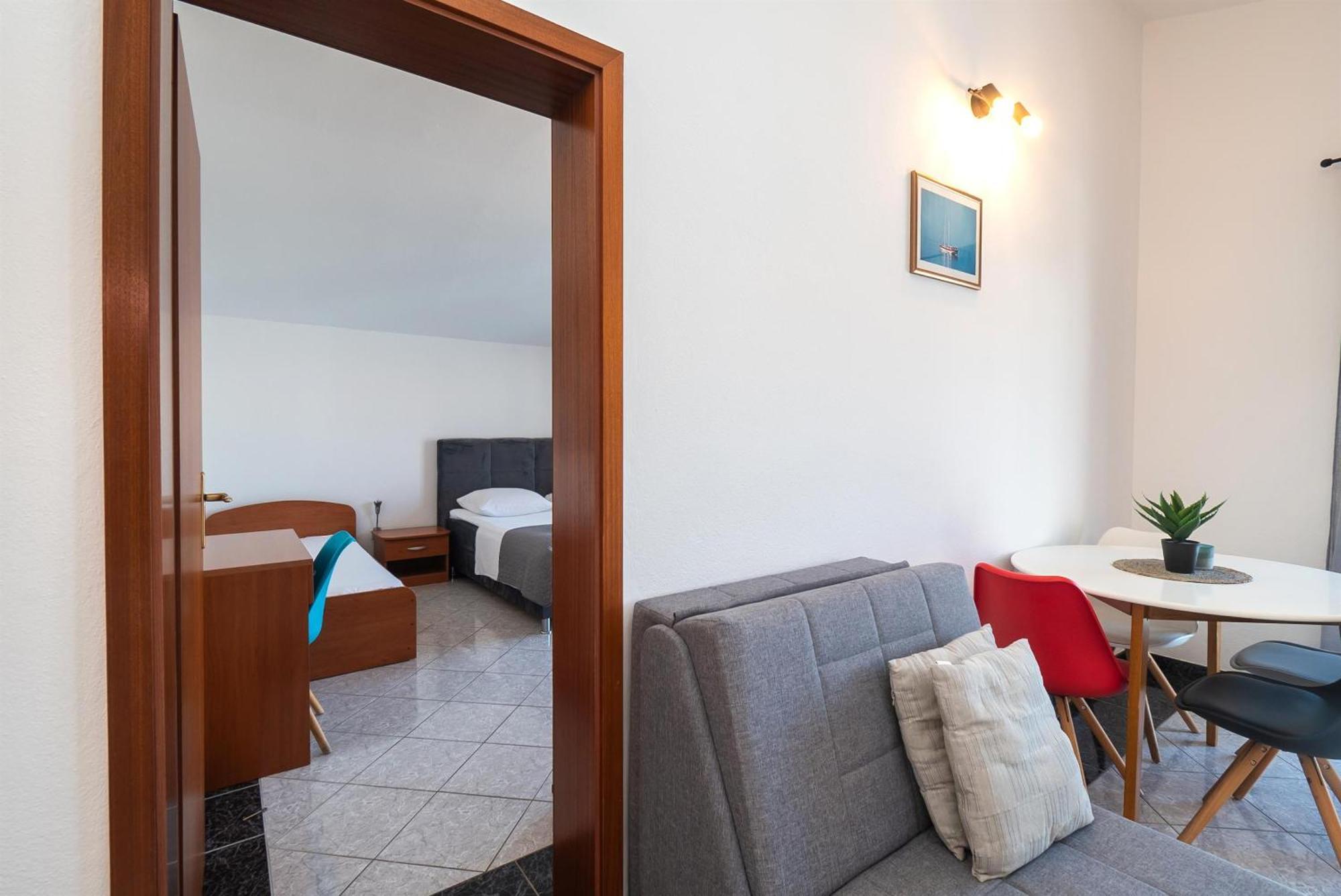 פרימוסטן Apartments Polly מראה חיצוני תמונה