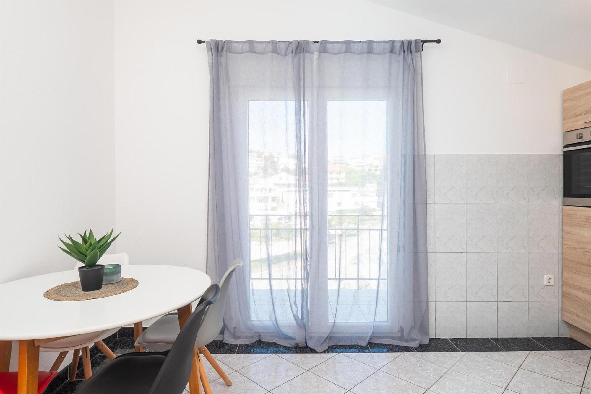 פרימוסטן Apartments Polly מראה חיצוני תמונה
