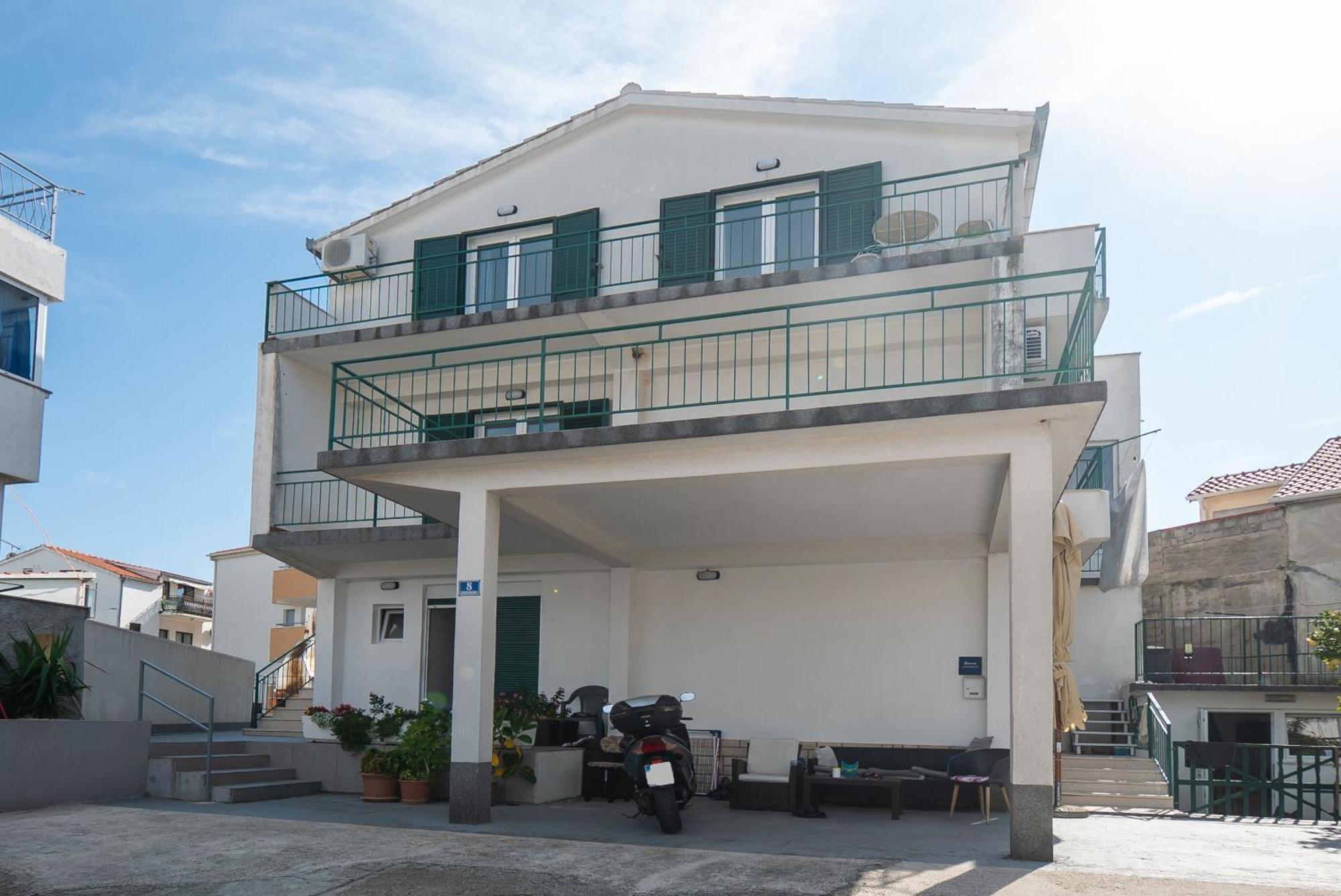 פרימוסטן Apartments Polly מראה חיצוני תמונה
